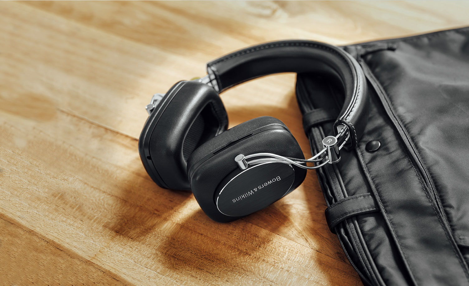 Bowers & Wilkins P7 Wireless