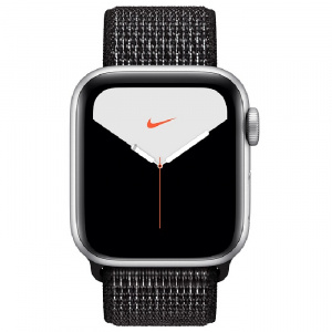 Купить Apple Watch Series 5 // 44мм GPS // Корпус из алюминия серебристого цвета, спортивный браслет Nike чёрного цвета