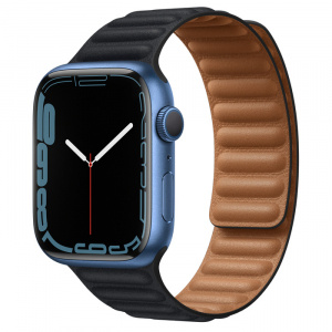 Apple Watch Series 7 // 45мм GPS // Корпус из алюминия синего цвета, кожаный браслет цвета «тёмная ночь», размер ремешка M/L