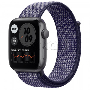 Купить Apple Watch SE // 44мм GPS // Корпус из алюминия цвета «серый космос», спортивный браслет Nike светло-лилового цвета