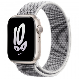 Apple Watch Series 8 // 45мм GPS // Корпус из алюминия цвета "сияющая звезда", спортивный браслет Nike цвета "снежная вершина/черный"