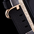 Кожаный ремешок с золотой пряжкой в Apple Watch