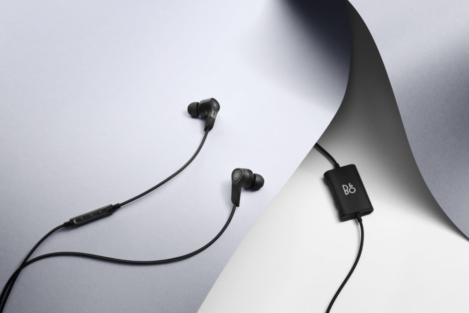 beoplay_e4_header.jpg