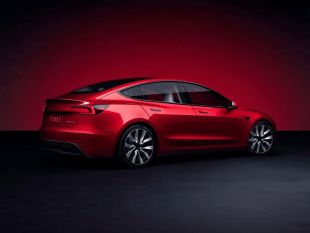 Tesla Model 3 Performance, Red Multi-Coat