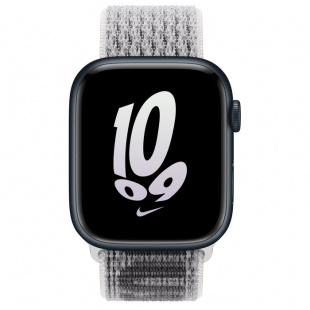 Apple Watch Series 8 // 45мм GPS // Корпус из алюминия цвета "темная ночь", спортивный браслет Nike цвета "снежная вершина/черный"