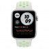 Apple Watch SE // 40мм GPS // Корпус из алюминия серебристого цвета, спортивный ремешок Nike цвета «Еловая дымка/пастельный зелёный» (2020)