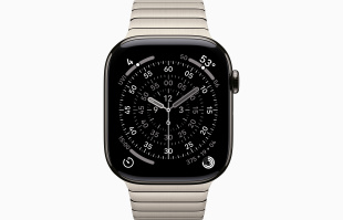 Apple Watch Series 11 // 42мм GPS+Cellular // Корпус из титана сланцевого цвета, блочный браслет натурального цвета