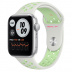 Apple Watch SE // 44мм GPS // Корпус из алюминия серебристого цвета, спортивный ремешок Nike цвета «Еловая дымка/пастельный зелёный» (2020)