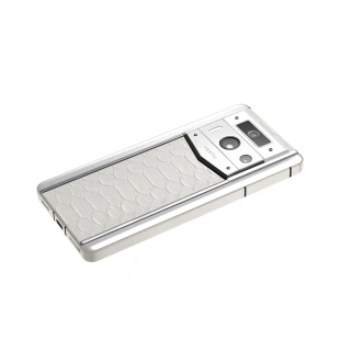 Телефон Vertu METAVERTU 2 Max, The Fortune Serpent Edition, белый корпус, Python Skin (Creamy White/Кремово-белый)