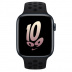 Apple Watch SE // 44мм GPS + Cellular // Корпус из алюминия цвета «тёмная ночь», спортивный ремешок Nike черного цвета (2022-2023)