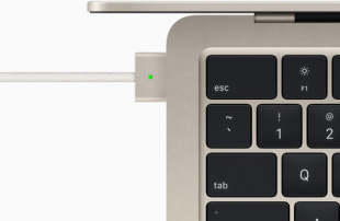 Apple MacBook Air 13" 512 ГБ "Сияющая звезда" (MLY23LL) // Чип Apple M2 8-Core CPU, 10-Core GPU, 8 ГБ, 512 ГБ (2022)