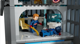 Конструктор Lego Avengers Tower