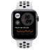 Apple Watch SE // 40мм GPS // Корпус из алюминия цвета «серый космос», спортивный ремешок Nike цвета «Чистая платина/чёрный» (2020)