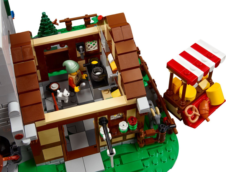 Lego Icons Medieval Town Square 10332 iQmac.ru