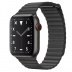 Apple Watch Series 5 // 44мм GPS + Cellular // Корпус из титана цвета «серый космос», кожаный ремешок чёрного цвета, размер ремешка M