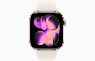 Apple Watch Series 11 // 42мм GPS // Корпус из алюминия цвета "розовое золото", спортивный ремешок цвета "сияющая звезда"