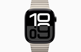Apple Watch Series 10 // 46мм GPS (Custom) // Черный глянцевый корпус из алюминия, блочный браслет натурального цвета
