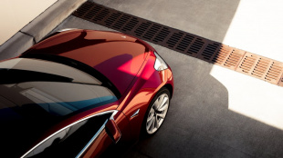 Tesla Model 3 Long Range Battery Red