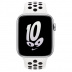 Apple Watch SE // 44мм GPS + Cellular // Корпус из алюминия серебристого цвета, спортивный ремешок Nike цвета «Чистая платина/чёрный» (2022-2023)