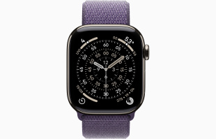 Apple Watch Series 11 // 42мм GPS+Cellular // Корпус из титана натурального цвета, спортивный браслет цвета "фиолетовый туман"