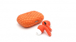 AirPods Pro (2019) - беспроводные наушники Apple с зарядным кейсом (Змеиная кожа, оранжевый, матовый)