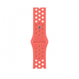 Apple Watch Series 7 // 45мм GPS // Корпус из алюминия цвета «сияющая звезда», спортивный ремешок Nike цвета «волшебная искра/нежная заря»