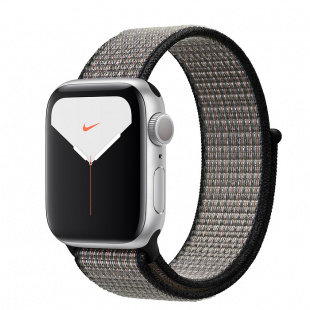 Apple Watch Series 5 // 44мм GPS // Корпус из алюминия серебристого цвета, спортивный браслет Nike цвета «синяя пастель/раскалённая лава»