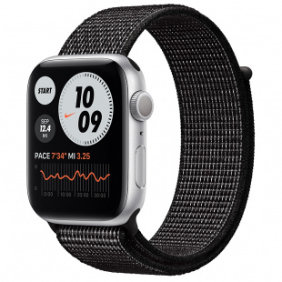 Apple Watch Series 6 // 40мм GPS // Корпус из алюминия серебристого цвета, спортивный браслет Nike чёрного цвета