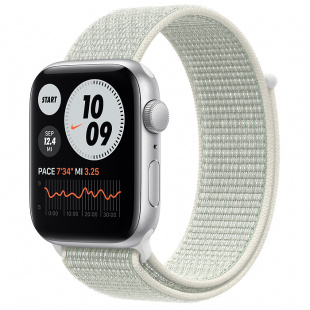Apple Watch SE // 44мм GPS // Корпус из алюминия серебристого цвета, спортивный браслет Nike цвета «Еловая дымка» (2020)