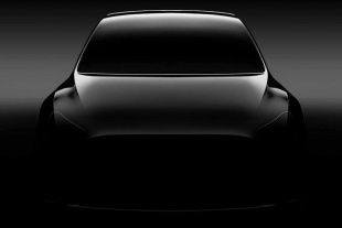 Tesla Model Y Performance All-Wheel Drive Midnight Silver