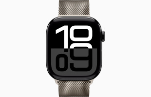 Apple Watch Series 10 // 46мм GPS (Custom) // Черный глянцевый корпус из алюминия, миланский сетчатый браслет натурального цвета