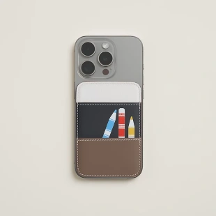 Чехол-бумажник Hermès "Pencils" с MagSafe для iPhone, цвет Etoupe / Коричневый