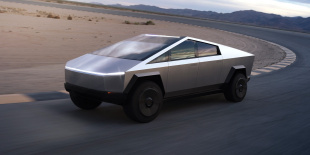 Tesla Cybertruck Tri Motor AWD