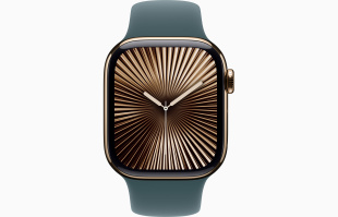 Apple Watch Series 10 // 46мм GPS+Cellular // Корпус из титана золотого цвета, спортивный ремешок цвета "Зеленое озеро"