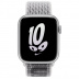Apple Watch Series 8 // 45мм GPS + Cellular // Корпус из алюминия серебристого цвета, спортивный браслет Nike цвета "снежная вершина/черный"