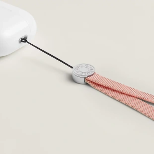 Шнурок Hermès через плечо для AirPods, цвет Rose Framboise/ Малиново-розовый