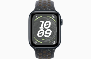 Apple Watch SE // 40мм GPS // Корпус из алюминия цвета «тёмная ночь», спортивный ремешок Nike цвета «Полуночное небо» (2024)