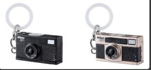 Nikon (1 брелок попадается случайно)