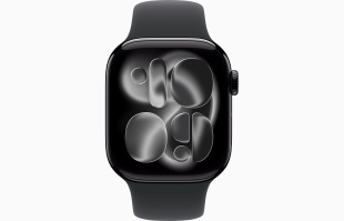 Apple Watch Series 11 // 46мм GPS // Черный глянцевый корпус из алюминия, спортивный ремешок черного цвета