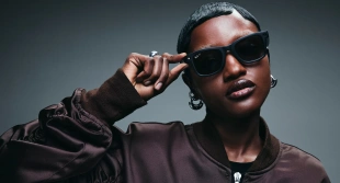 Умные очки Ray-Ban  Wayfarer (2-gen) (Черная матовая оправа, градиентные графитовые линзы)